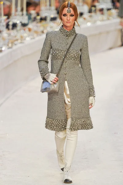 Look 39